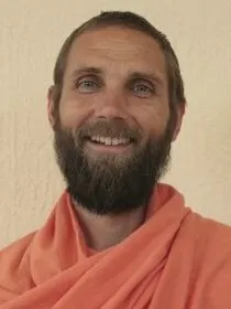 Swami Chidrupananda Giri