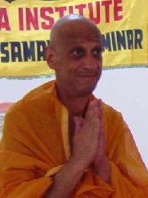 Swami Divyananda Giri